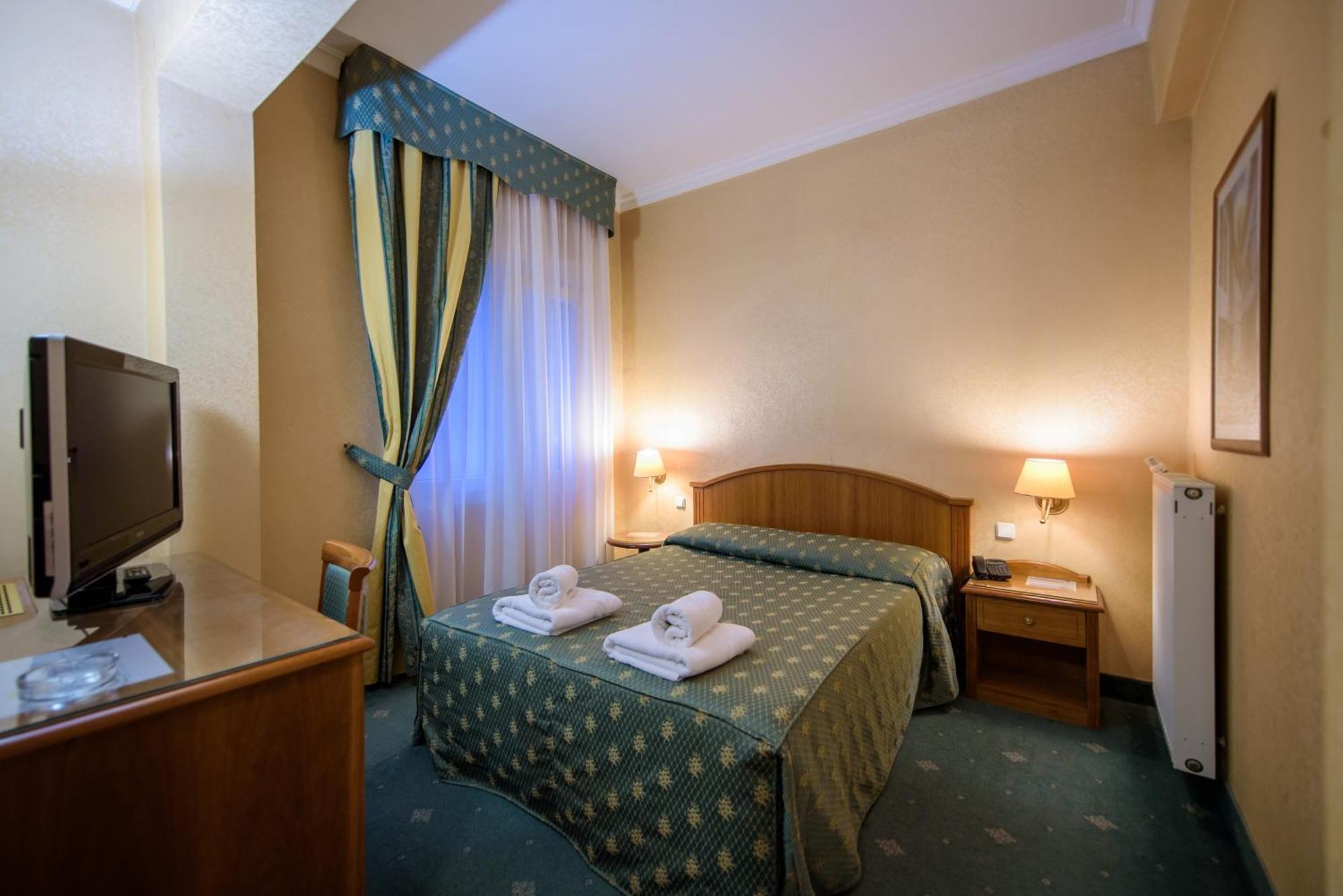 Hotel Kastoria In Kastoria City Extérieur photo